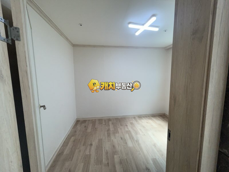 경기 평택시 팽성읍 남산리 캐치 l 구옥 l 32822 l 조은집 l 쓰리룸 매매 매물번호 33158 사진 2