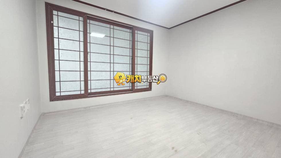 인천 서해구 심곡동 캐치 l 구옥 l 38145 l 대송2차파인빌 l 투룸 매매 매물번호 33333 사진 2