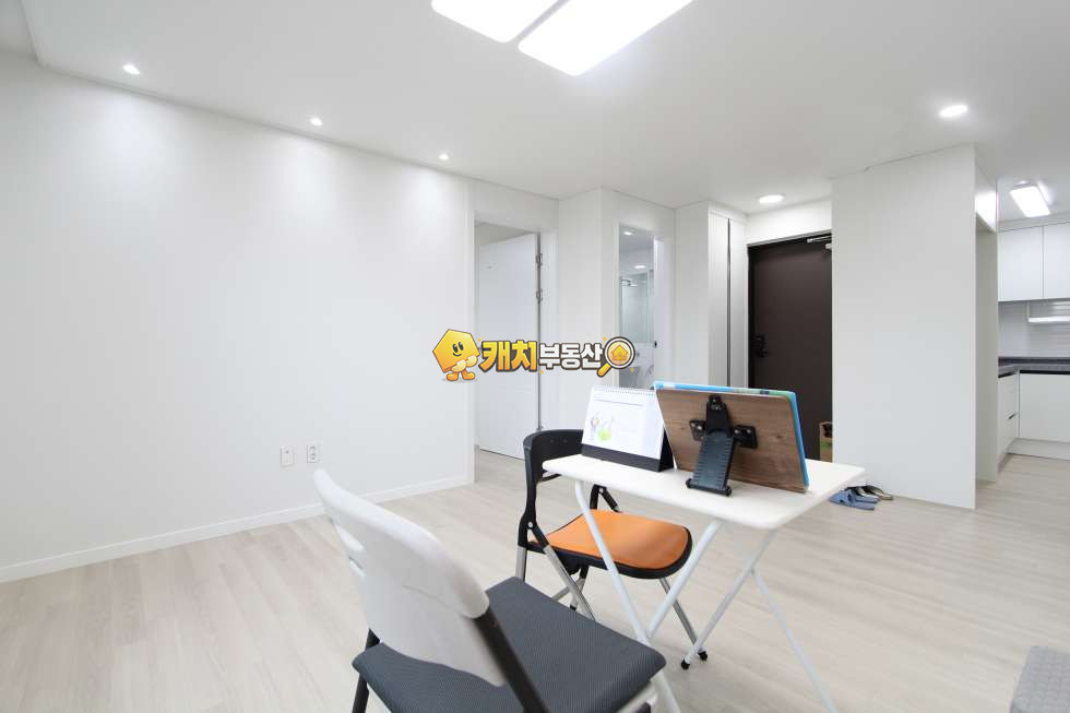 서울 양천구 목동 캐치 l 신축 l 11894 l 목동우리파크빌 l 쓰리룸 분양 매물번호 33440 사진 3
