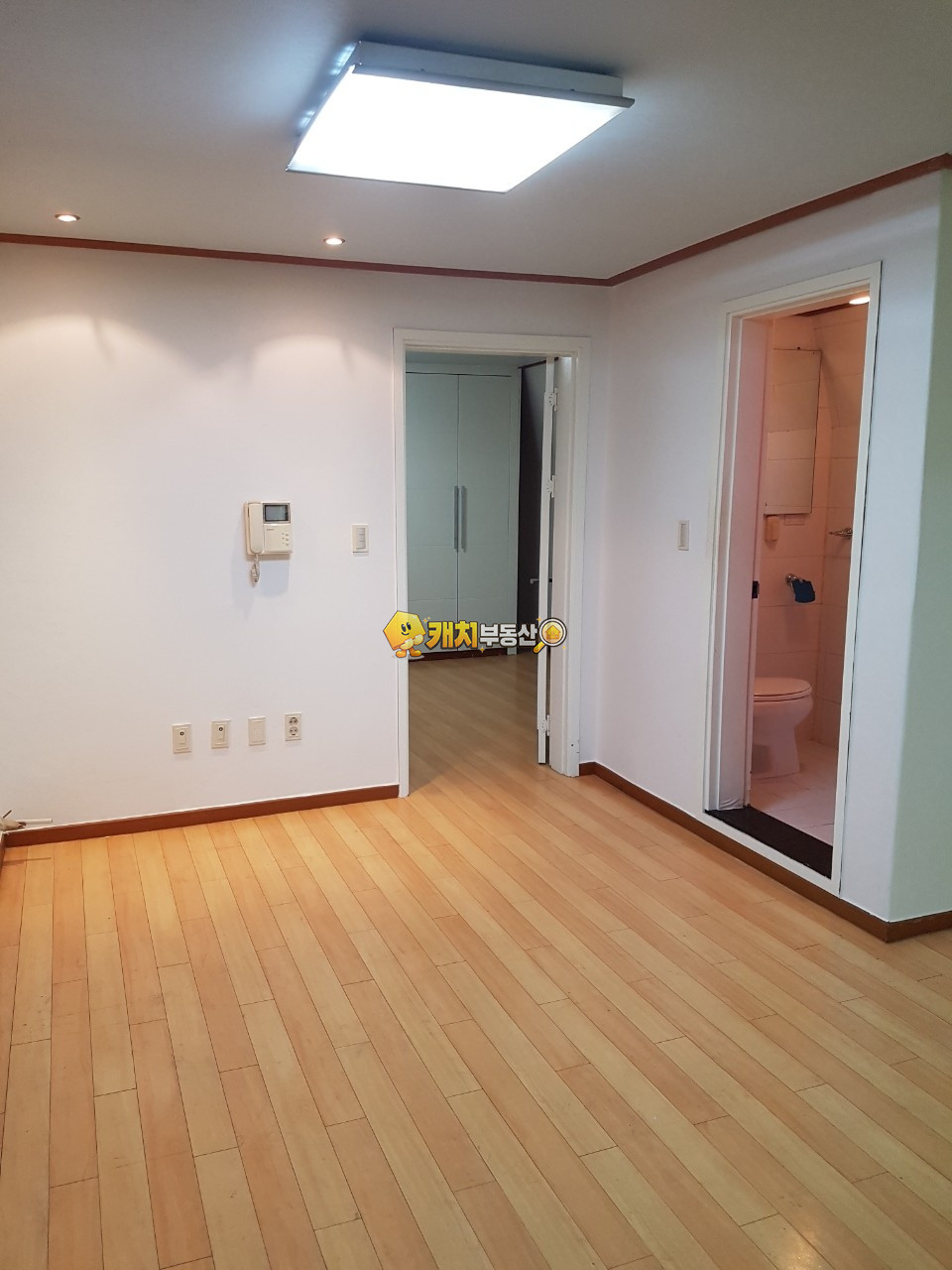 서울 용산구 한강로1가 캐치 l 구옥 l 17323 l 한강리버빌 l 쓰리룸 매매 매물번호 33495 사진 2