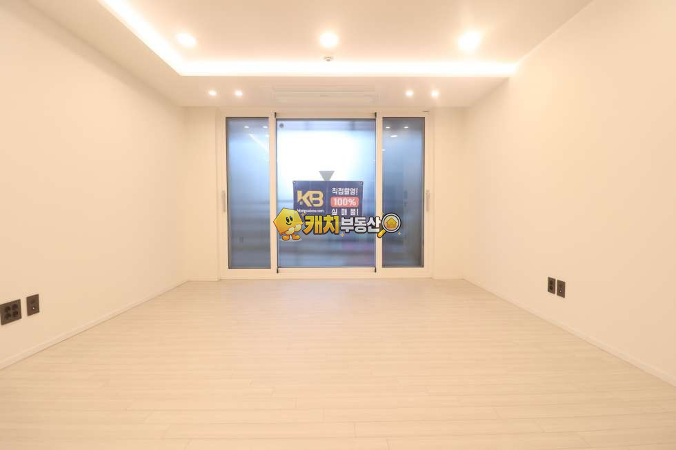 경기 광주시 탄벌동 캐치 l 준신축 l 23361 l 노빌리티 l 쓰리룸 분양 매물번호 33674 사진 1