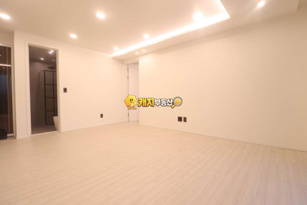 경기 광주시 탄벌동 캐치 l 준신축 l 23361 l 노빌리티 l 쓰리룸 분양 매물번호 33674 사진 5