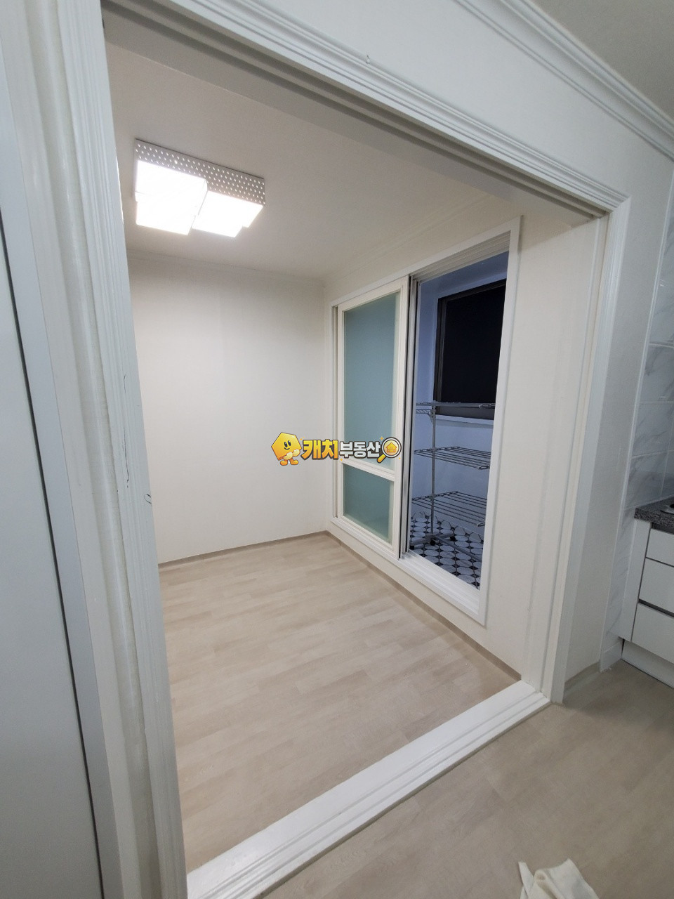 인천 서해구 가정동 캐치 l 구옥 l 27734 l 혜성그린빌라 104동 l 쓰리룸 매매 매물번호 33940 사진 2