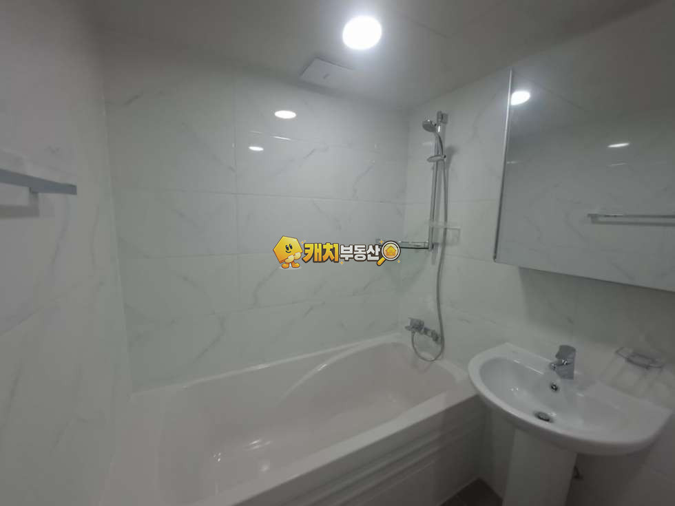 경기 수원권선구 구운동 캐치 l 구옥 l 28768 l 아성빌라 l 쓰리룸 매매 매물번호 34037 사진 6
