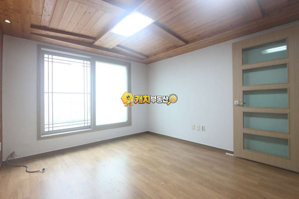 인천 서해구 검암동 캐치 l 구옥 l 29777 l 은진홈타운 l 쓰리룸 매매 매물번호 34117 사진 2