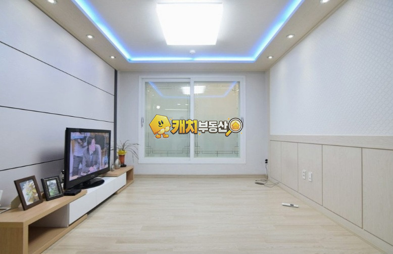서울 금천구 시흥동 캐치 l 구옥 l 30404 l 라임스빌 l 쓰리룸 매매 매물번호 34183 사진 1