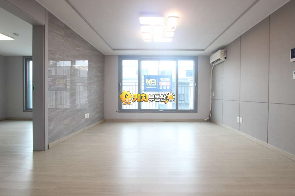 경기 고양덕양구 내유동 캐치 l 준신축 l 31118 l 골든트리빌리 l 쓰리룸 매매 매물번호 34252 사진 1