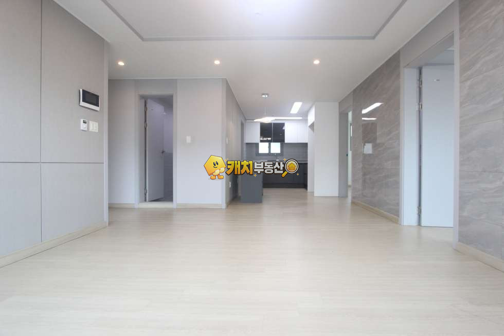 경기 고양덕양구 내유동 캐치 l 준신축 l 31118 l 골든트리빌리 l 쓰리룸 매매 매물번호 34252 사진 5