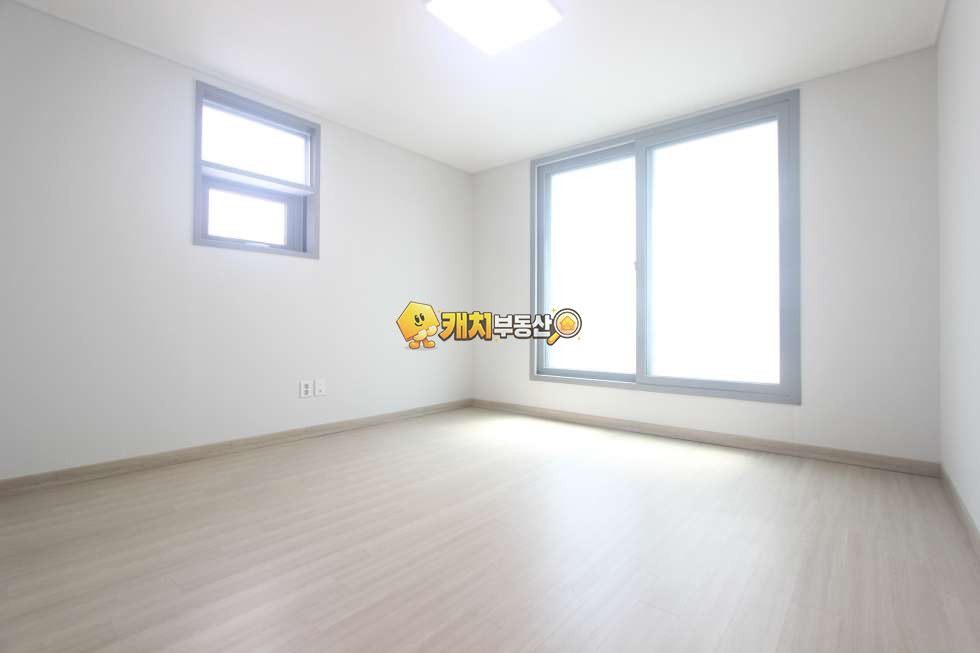 경기 고양덕양구 내유동 캐치 l 준신축 l 31118 l 골든트리빌리 l 쓰리룸 매매 매물번호 34252 사진 14