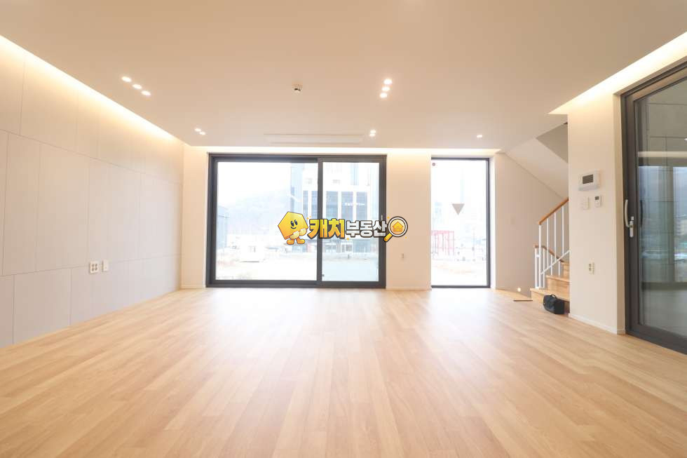 경기 광주시 송정동 캐치 l 신축 l 34040 l 송정택지단독주택 l 복층 테라스 분양 매물번호 34726 사진 1