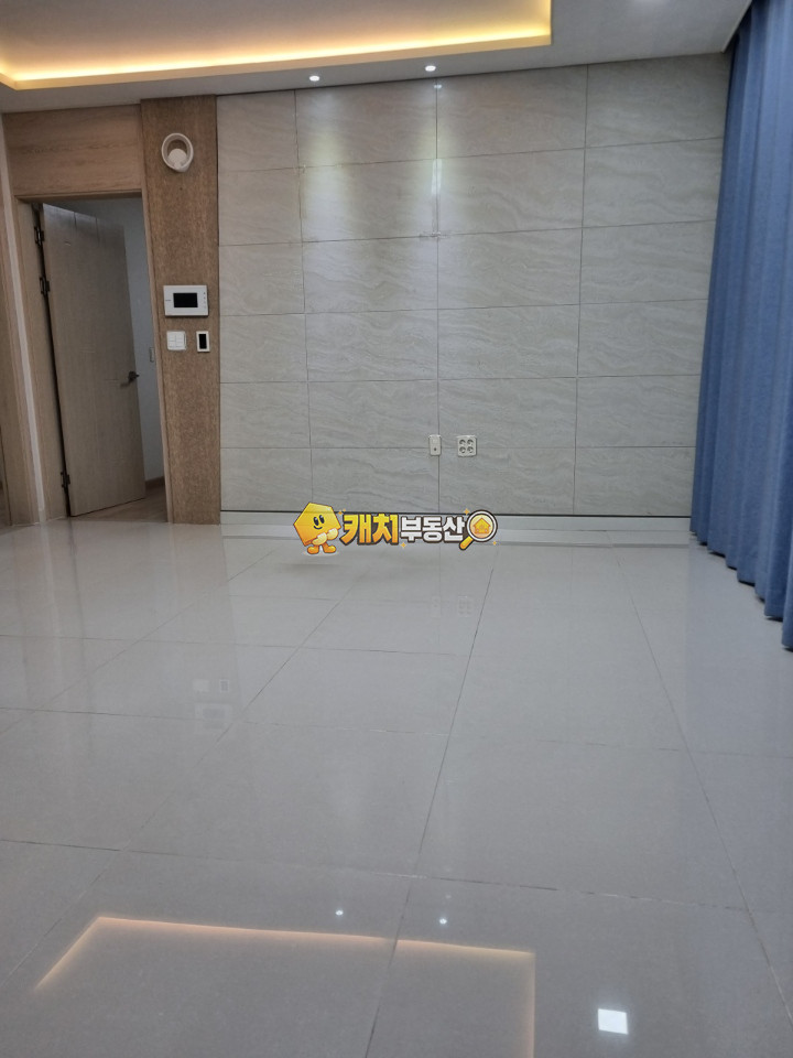 경기 고양일산서구 덕이동 캐치 l 준신축 l 34186 l J빌라 l 쓰리룸 매매 매물번호 34756 사진 1