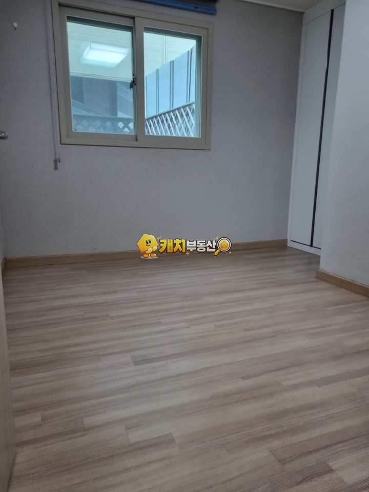 경기 고양일산서구 덕이동 캐치 l 준신축 l 34186 l J빌라 l 쓰리룸 매매 매물번호 34756 사진 3