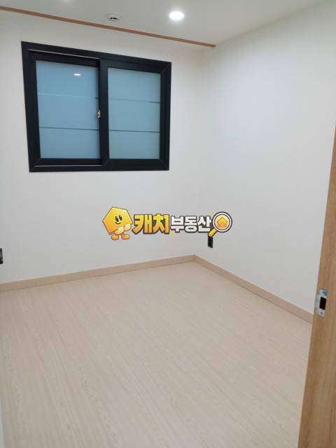 경기 용인기흥구 공세동 캐치 l 준신축 l 34297 l 더본 l 쓰리룸 매매 매물번호 34781 사진 1