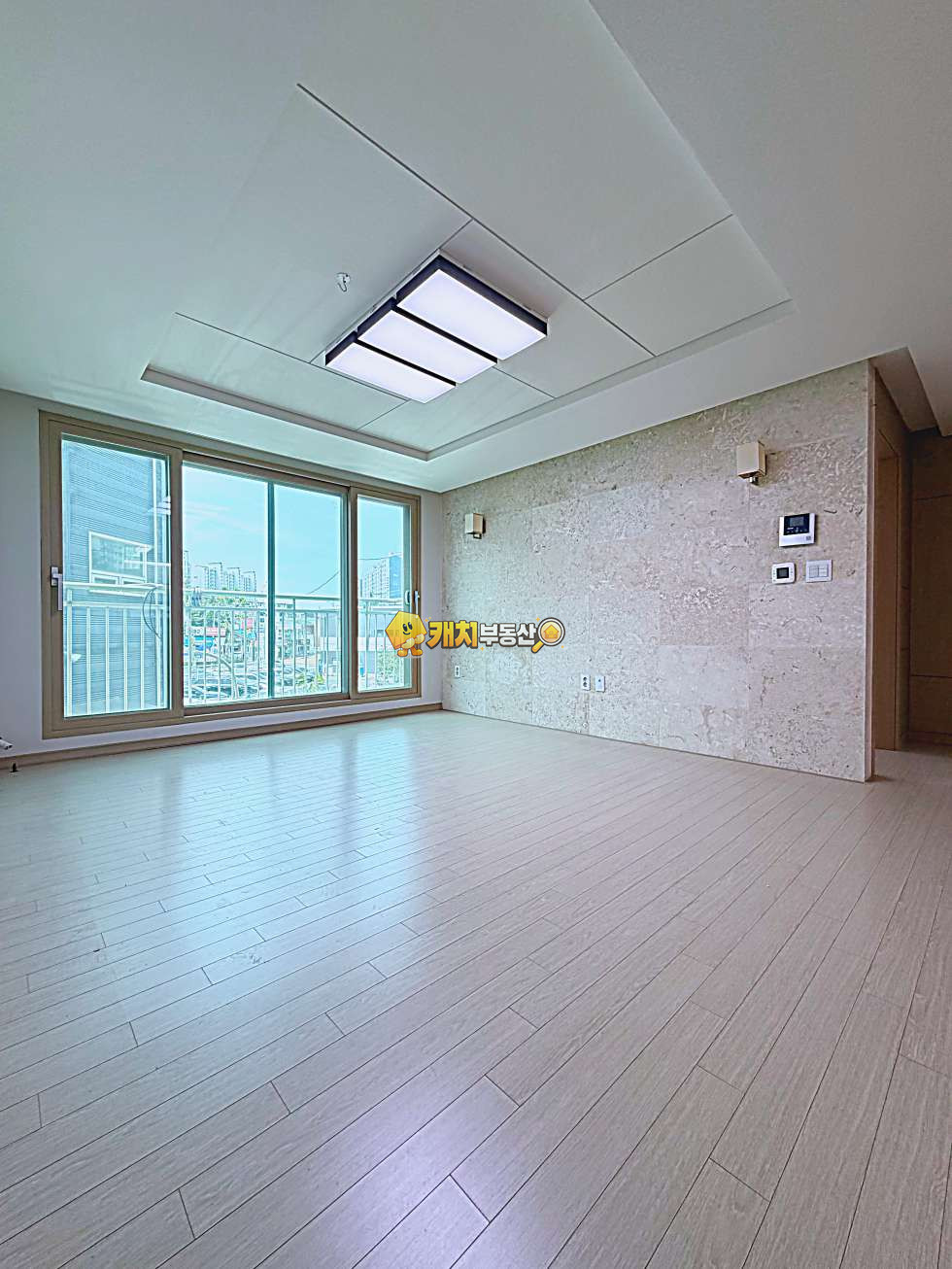 경기 고양일산서구 대화동 캐치 l 구옥 l 34480 l 파크뷰 l 쓰리룸 매매 매물번호 34840 사진 2
