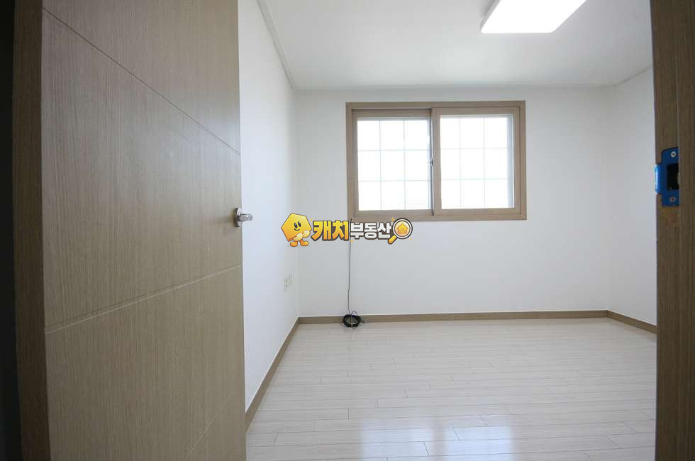 인천 서해구 검암동 캐치 l 구옥 l 34501 l 영진리젠빌 l 쓰리룸 매매 매물번호 34849 사진 5