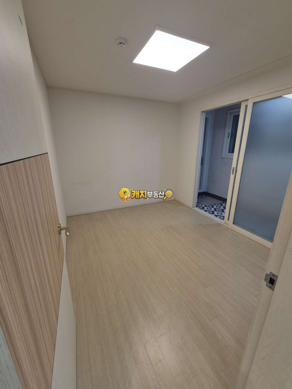 경기 김포시 양촌읍 양곡리 캐치 l 준신축 l 34557 l 라움힐스엔테라스 l 쓰리룸 매매 매물번호 34866 사진 3
