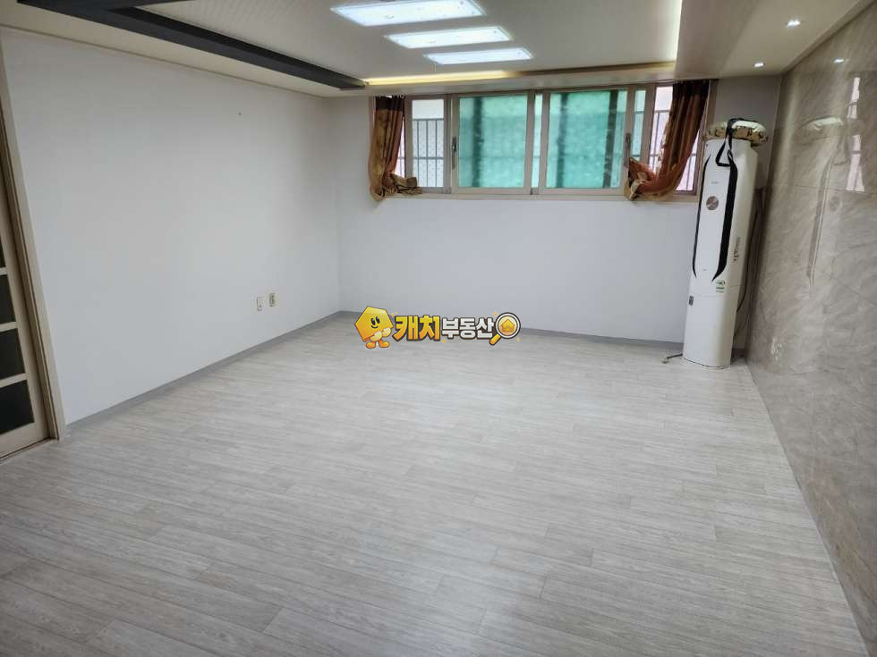 경기 고양일산동구 성석동 캐치 l 구옥 l 27940 l 더팰리스 l 쓰리룸 매매 매물번호 35018 사진 1