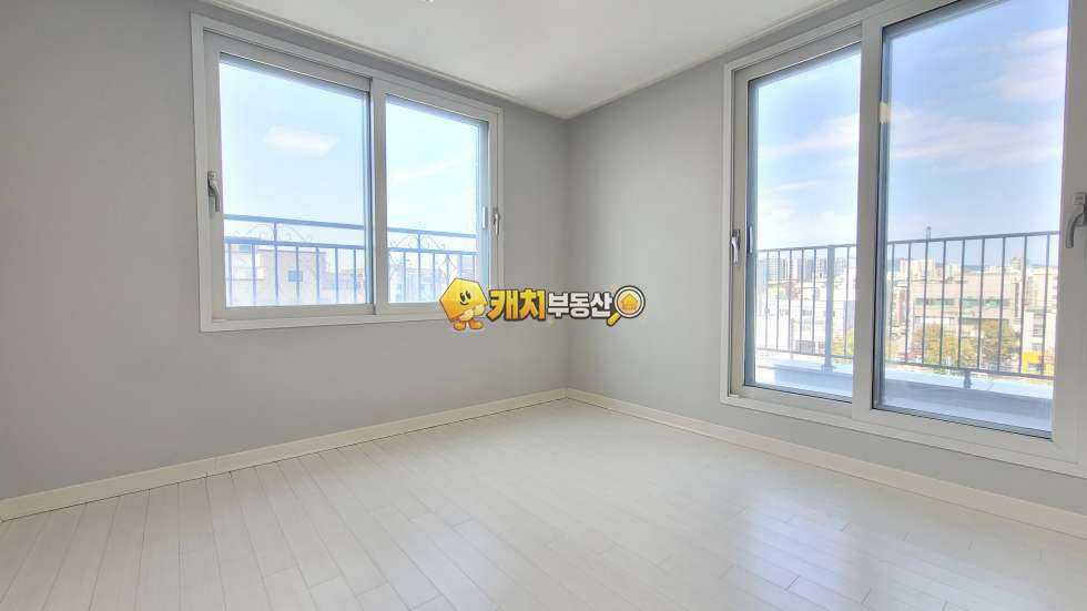 경기 수원권선구 권선동 캐치 l 준신축 l 33179 l 프렌드빌리지 l 복층 테라스 매매 매물번호 35113 사진 10