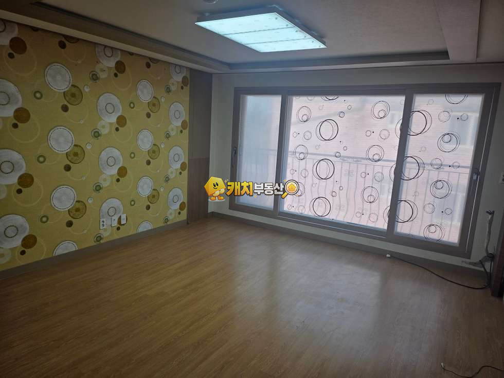 경기 용인처인구 모현읍 왕산리 캐치 l 구옥 l 34303 l 이공하이빌 l 쓰리룸 매매 매물번호 35138 사진 1