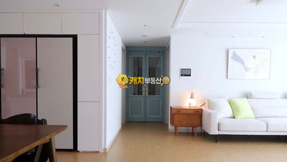 경기 용인수지구 동천동 캐치 l 준신축 l 36432 l 더샵동천이스트포레 l 쓰리룸 매매 매물번호 35184 사진 2