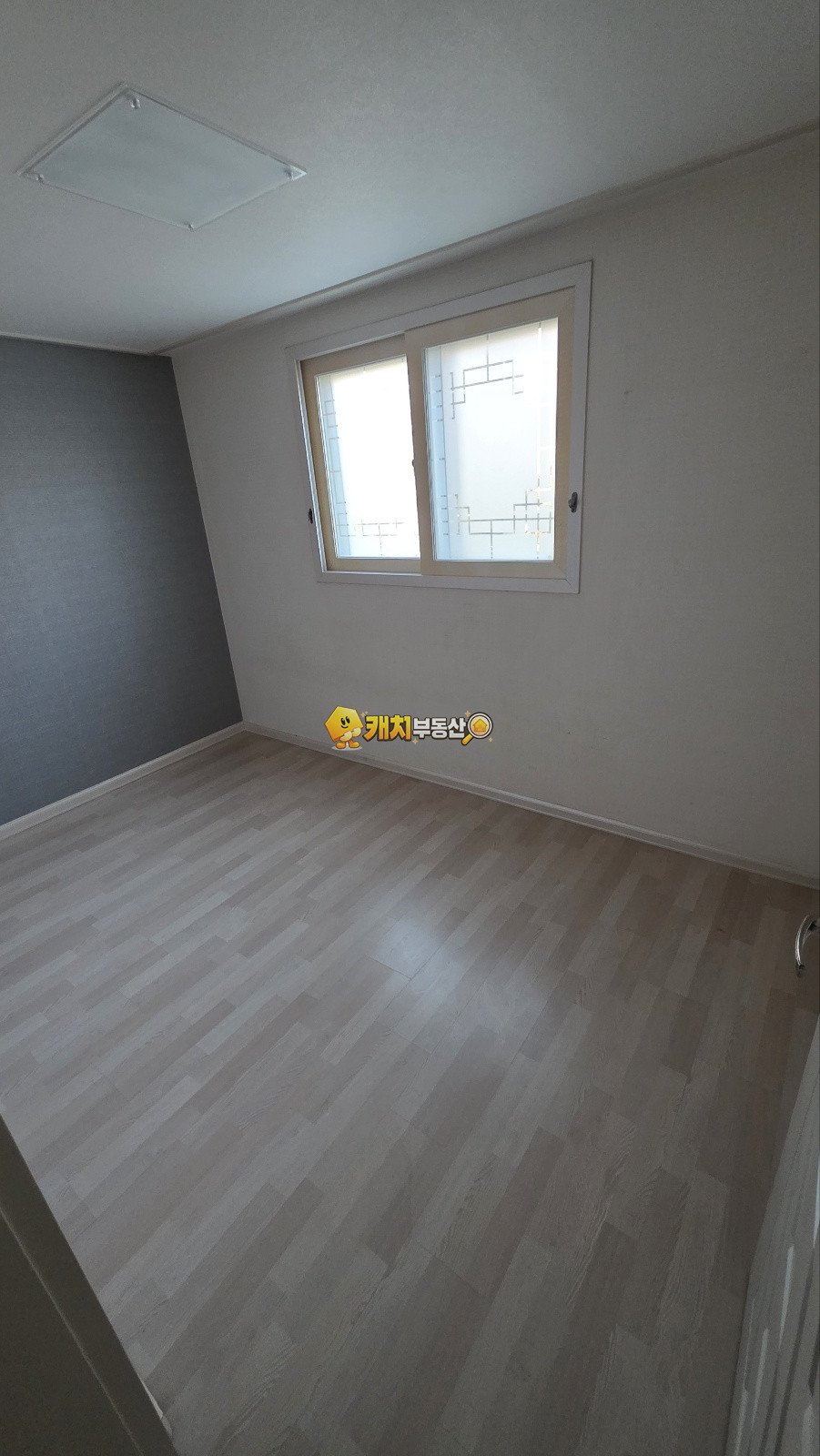 경기 포천시 소흘읍 이동교리 캐치 l 구옥 l 33039 l 송우홈타운 l 쓰리룸 매매 매물번호 35405 사진 1