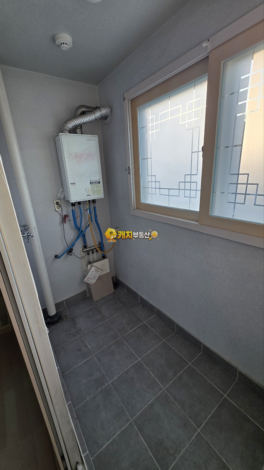 경기 포천시 소흘읍 이동교리 캐치 l 구옥 l 33039 l 송우홈타운 l 쓰리룸 매매 매물번호 35405 사진 2