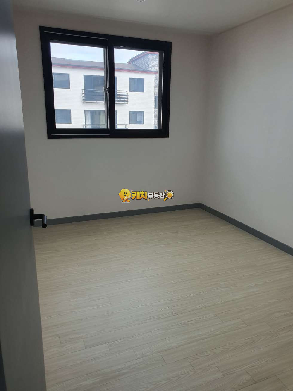 경기 광주시 곤지암읍 열미리 캐치 l 구옥 l 35161 l 포레스트빌 l 쓰리룸 l 준신축 매매 매물번호 30789 사진 5