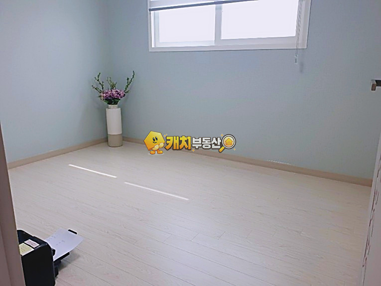 경기 파주시 파주읍 파주리 캐치 l 구옥 l 28254 l 한울하임 l 쓰리룸 l 준신축 매매 매물번호 30817 사진 7