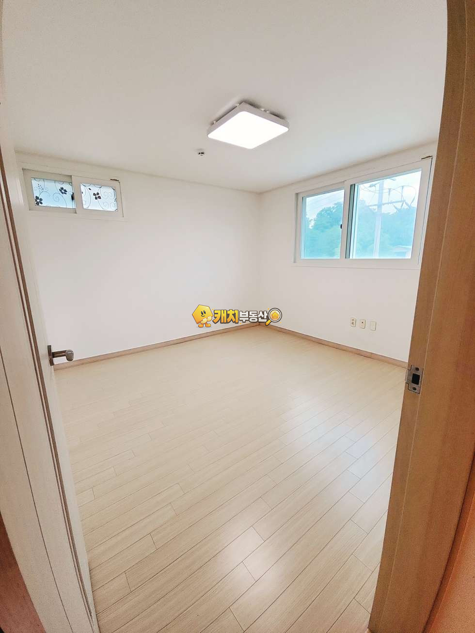 경기 고양일산동구 식사동 캐치 l 구옥 l 35234 l 엘타운 l 쓰리룸 l 준신축 매매 매물번호 30851 사진 2