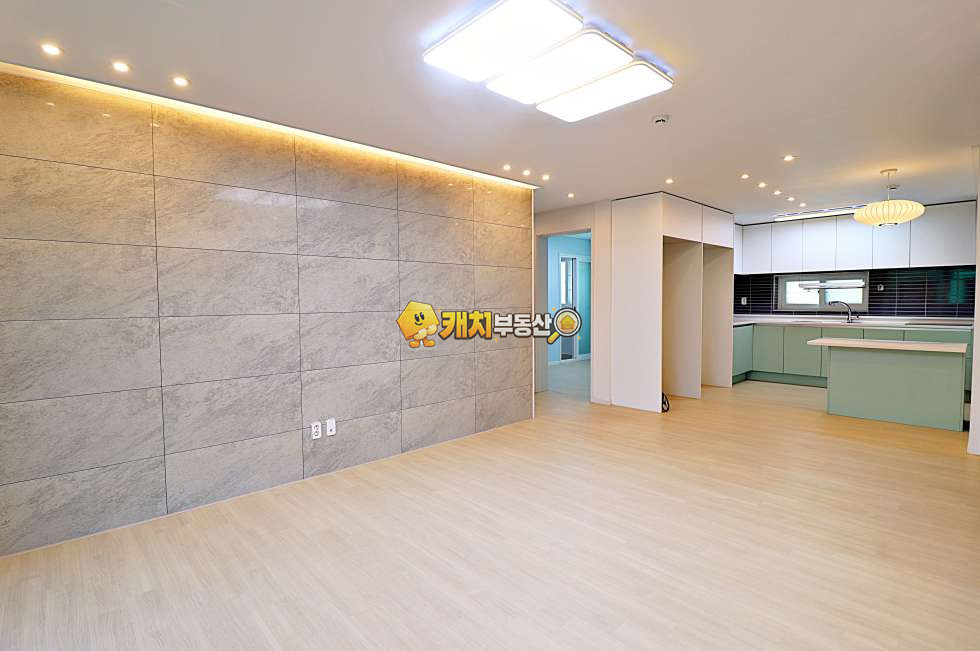 경기 화성만세구 남양읍 남양리 캐치 l 구옥 l 18711 l 한솔아트빌 l 쓰리룸 매매 매물번호 29536 사진 4