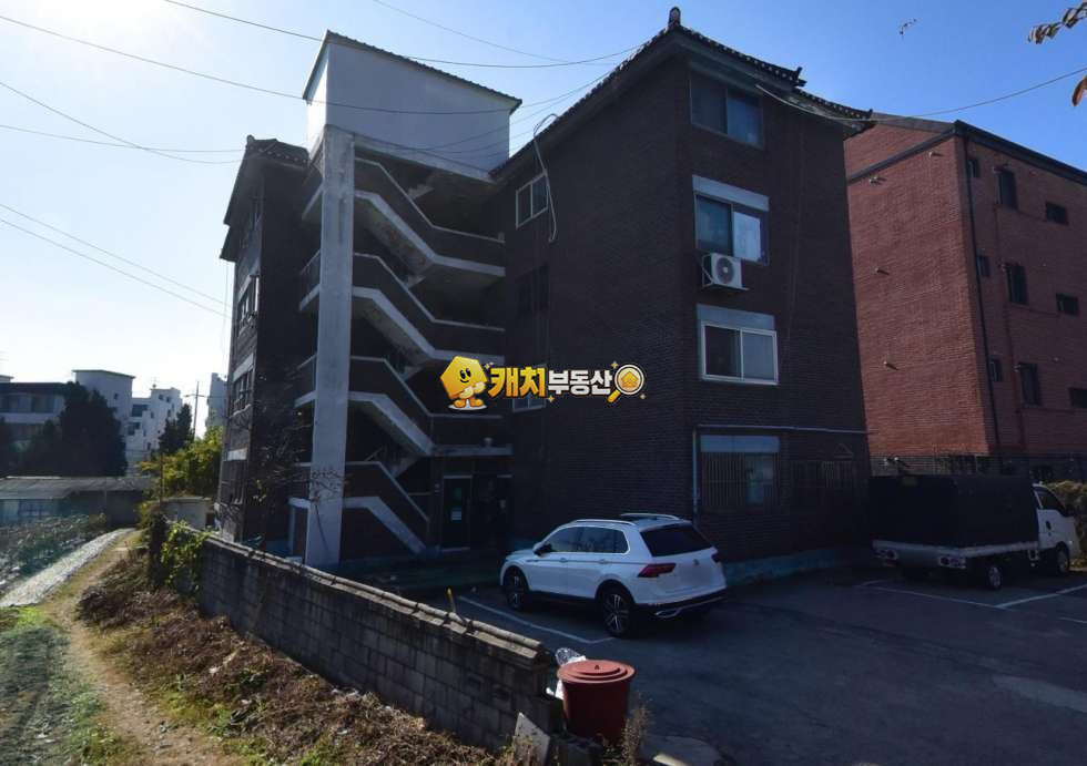 경기 포천시 선단동 캐치 l 구옥 l 31302 l 청송주택 l 쓰리룸 매매 매물번호 30889 사진 1