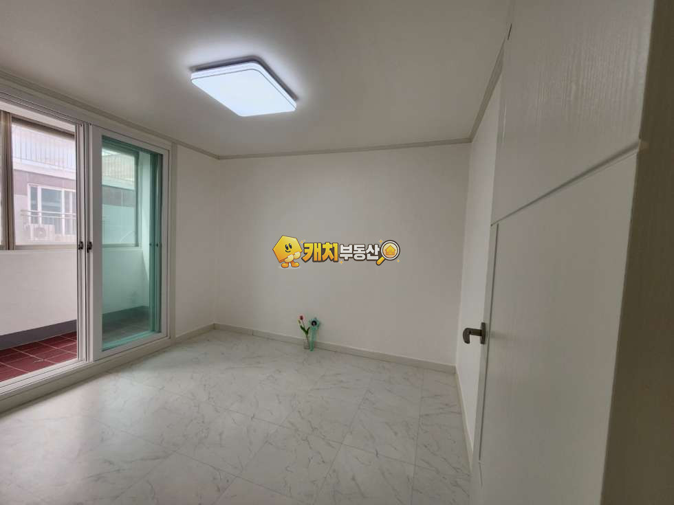 경기 화성만세구 서신면 상안리 캐치 l 구옥 l 33066 l 성우빌라 l 쓰리룸 매매 매물번호 30897 사진 3