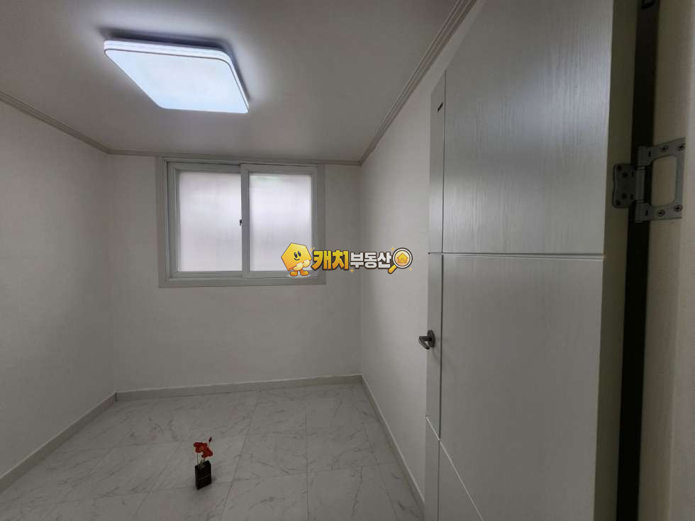 경기 화성만세구 서신면 상안리 캐치 l 구옥 l 33066 l 성우빌라 l 쓰리룸 매매 매물번호 30897 사진 7