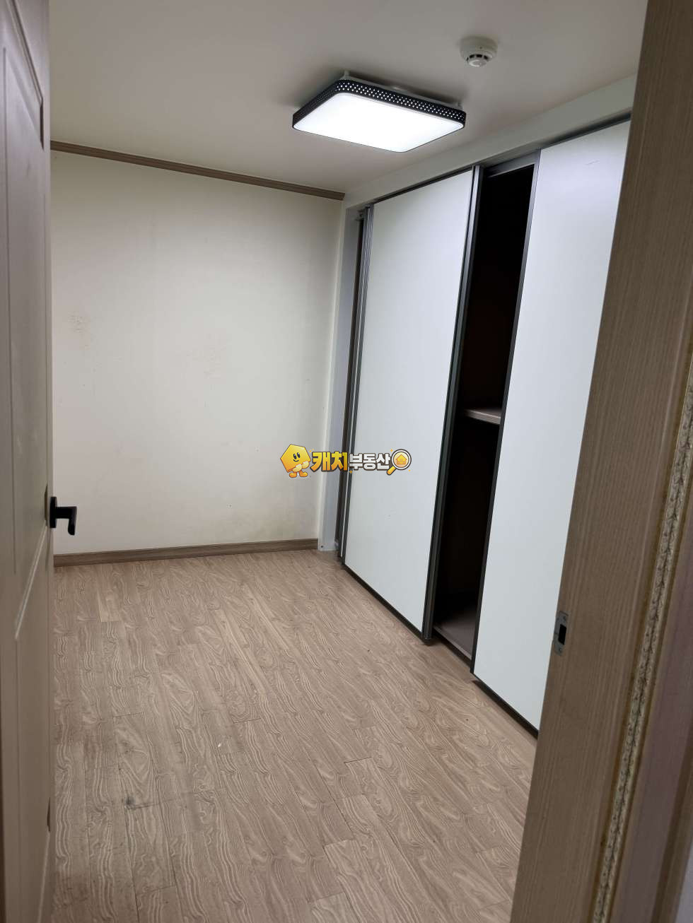 경기 용인기흥구 공세동 캐치 l 구옥 l 34290 l 태양해피빌 l 쓰리룸 매매 매물번호 30936 사진 3