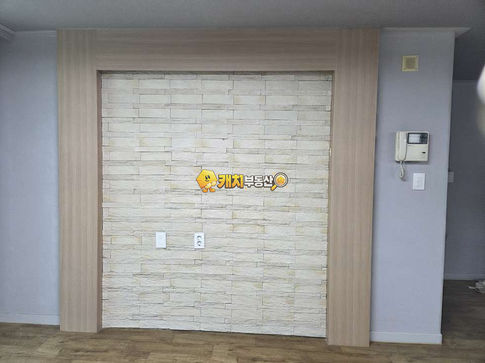 경기 포천시 소흘읍 송우리 캐치 l 구옥 l 35393 l 원일산호아파트 l 쓰리룸 l 올리모델링 매매 매물번호 30995 사진 1
