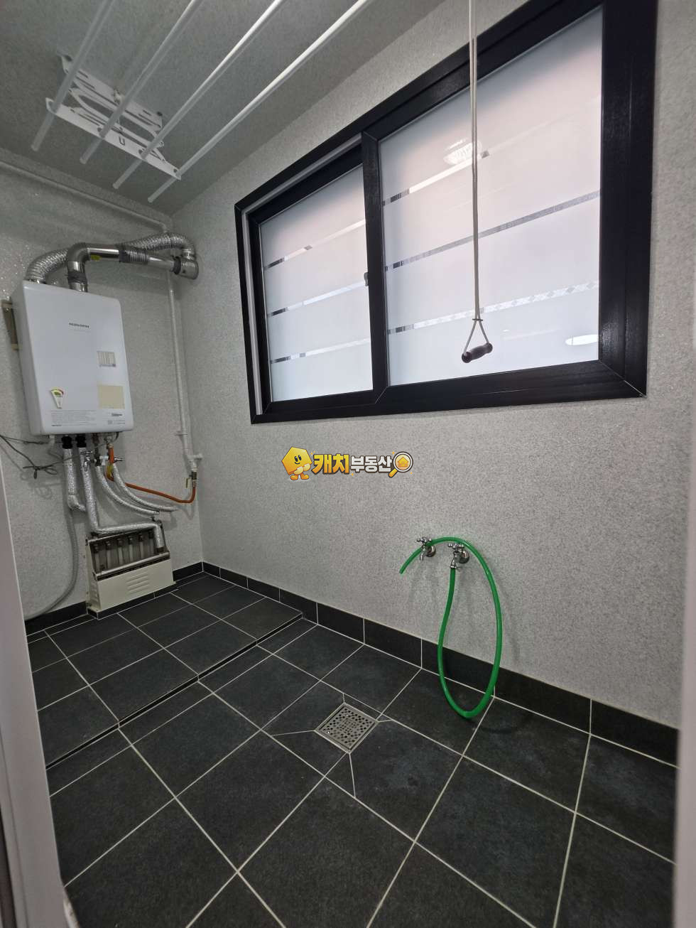 경기 안산단원구 와동 캐치 l 구옥 l 35398 l S-클래스 l 쓰리룸 l 준신축 매매 매물번호 31000 사진 10