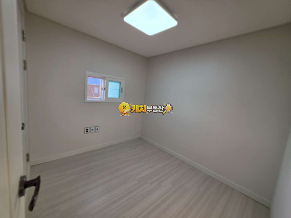 경기 수원권선구 세류동 캐치 l 구옥 l 35722 l 블루시티 3층 l 쓰리룸 매매 매물번호 31078 사진 11