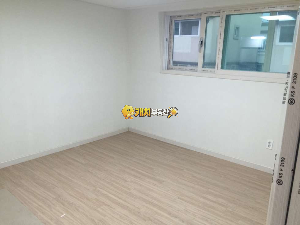 경기 용인처인구 모현읍 동림리 캐치 l 구옥 l 28633 l 삼화빌리지 l 복층 테라스 l 갭투자 매매 매물번호 31092 사진 2