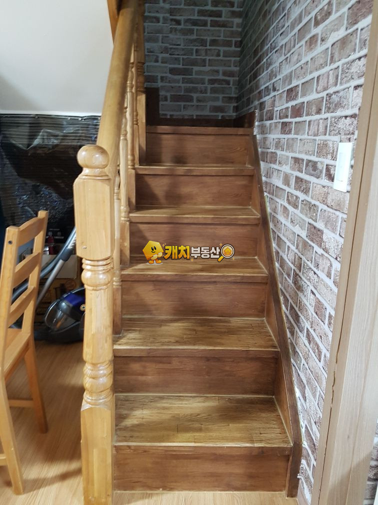경기 남양주시 화도읍 마석우리 캐치 l 구옥 l 31539 l 지산파크빌 4층 l 쓰리룸 매매 매물번호 31125 사진 3