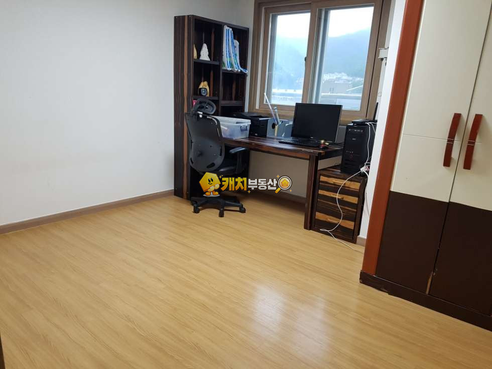 경기 남양주시 화도읍 마석우리 캐치 l 구옥 l 31539 l 지산파크빌 4층 l 쓰리룸 매매 매물번호 31125 사진 9