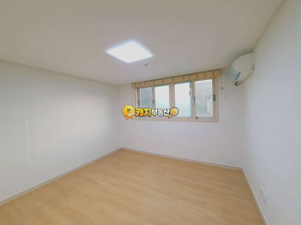 경기 성남분당구 궁내동 캐치 l 구옥 l 35543 l 부림베니치아 l 쓰리룸 l 준신축 매매 매물번호 31200 사진 6