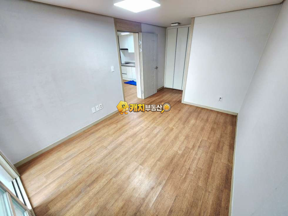 경기 안성시 죽산면 죽산리 캐치 l 준신축 l 35859 l 석천빌하우스 5층 l 투룸 매매 매물번호 31239 사진 9
