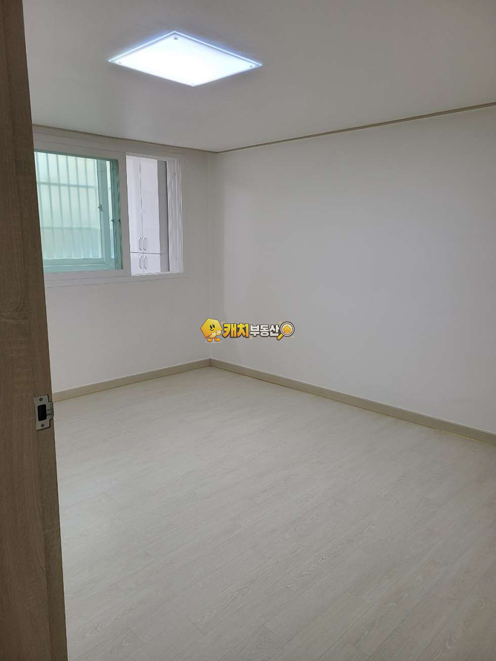 경기 성남중원구 하대원동 캐치 l 구옥 l 29459 l 동현그린주택 l 쓰리룸 화1 l 빌라 매매 매물번호 31298 사진 4