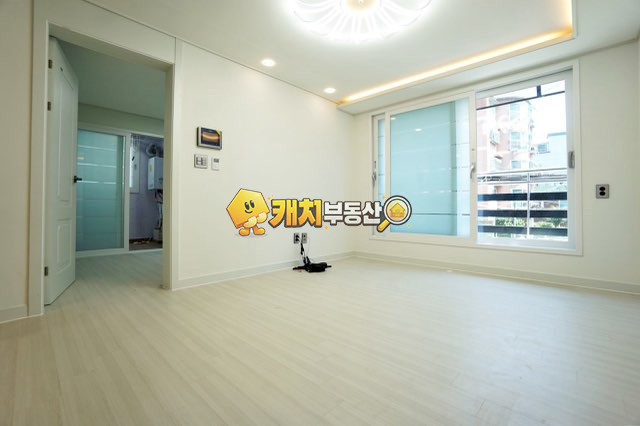 경기 수원권선구 탑동 캐치 l 준신축 l 34269 l 광명주택 2층 l 쓰리룸 매매 매물번호 31311 사진 1