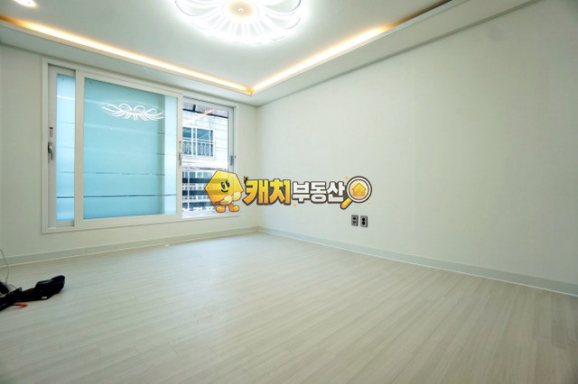 경기 수원권선구 탑동 캐치 l 준신축 l 34269 l 광명주택 2층 l 쓰리룸 매매 매물번호 31311 사진 2