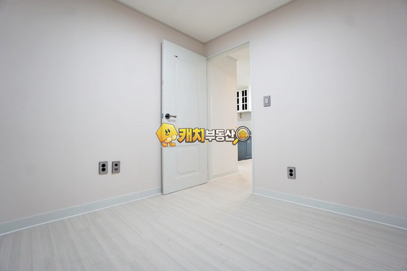 경기 수원권선구 탑동 캐치 l 준신축 l 34269 l 광명주택 2층 l 쓰리룸 매매 매물번호 31311 사진 11