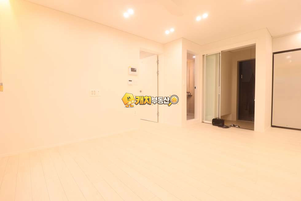 경기 수원권선구 탑동 캐치 l 신축 l 32053 l 바이올렛 l 쓰리룸 분양 매물번호 30547 사진 4