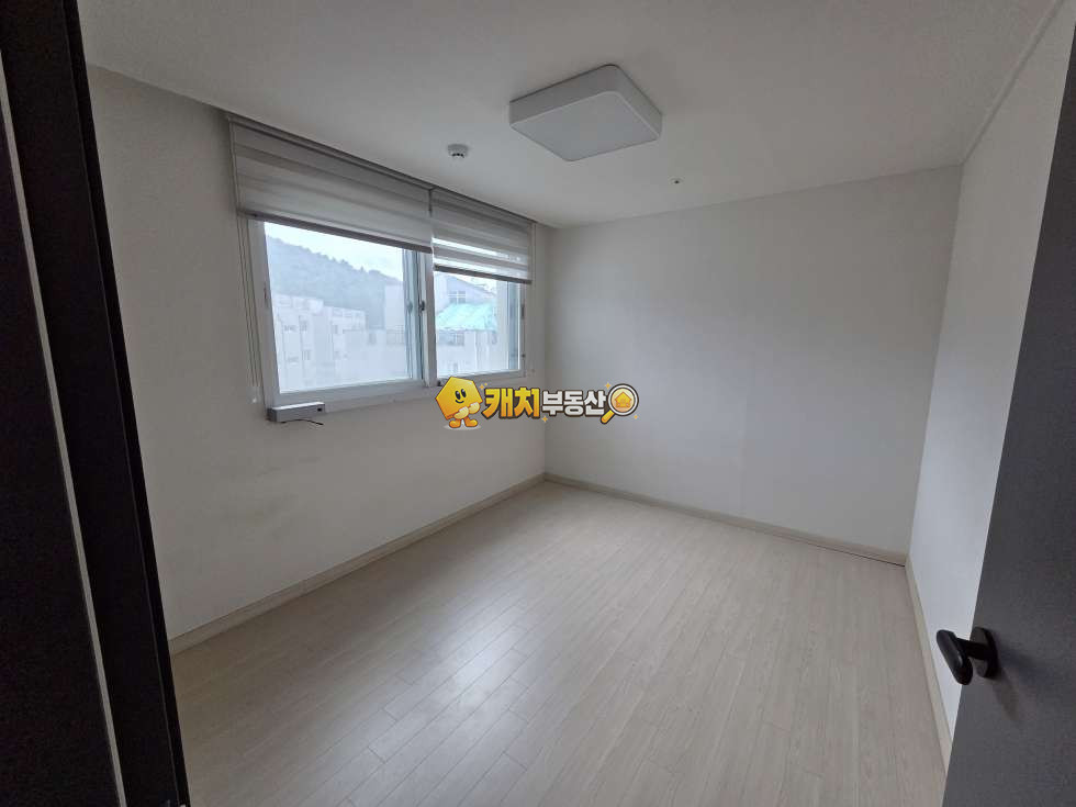 경기 용인기흥구 마북동 캐치 l 구옥 l 35991 l 이룸그랑쥬테 l 쓰리룸 l 갭투자 매매 매물번호 31496 사진 2