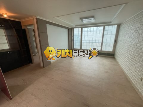 경기 파주시 파주읍 연풍리 캐치 l 구옥 l 31276 l 피엔지카운티 l 쓰리룸 l 갭투자 매매 매물번호 31519 사진 1