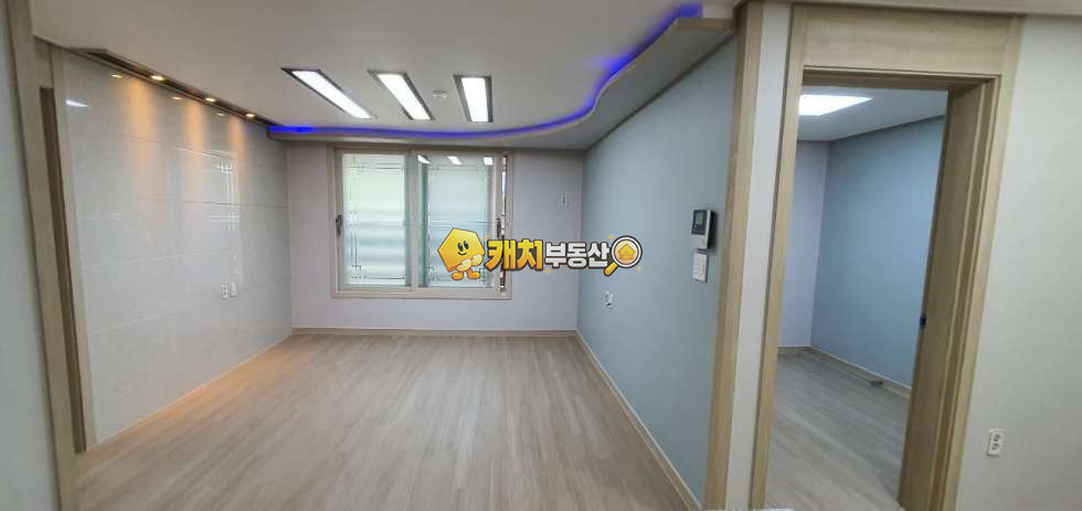 경기 의정부시 가능동 캐치 l 구옥 l 28295 l 정은리치빌 2층 l 쓰리룸 매매 매물번호 31659 사진 1